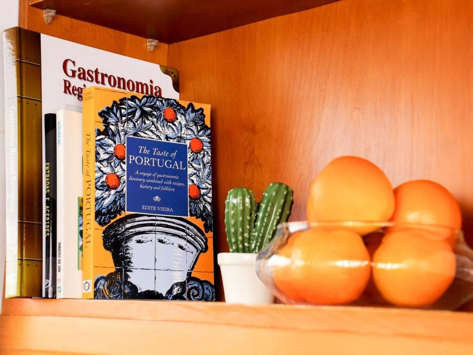 Turmhaus mit freier Garage-Binnen