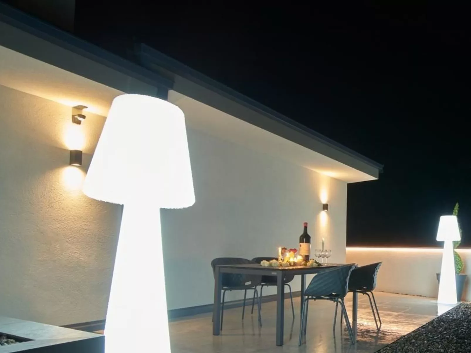 Fewo mit Wellness-Einrichtung-Buiten