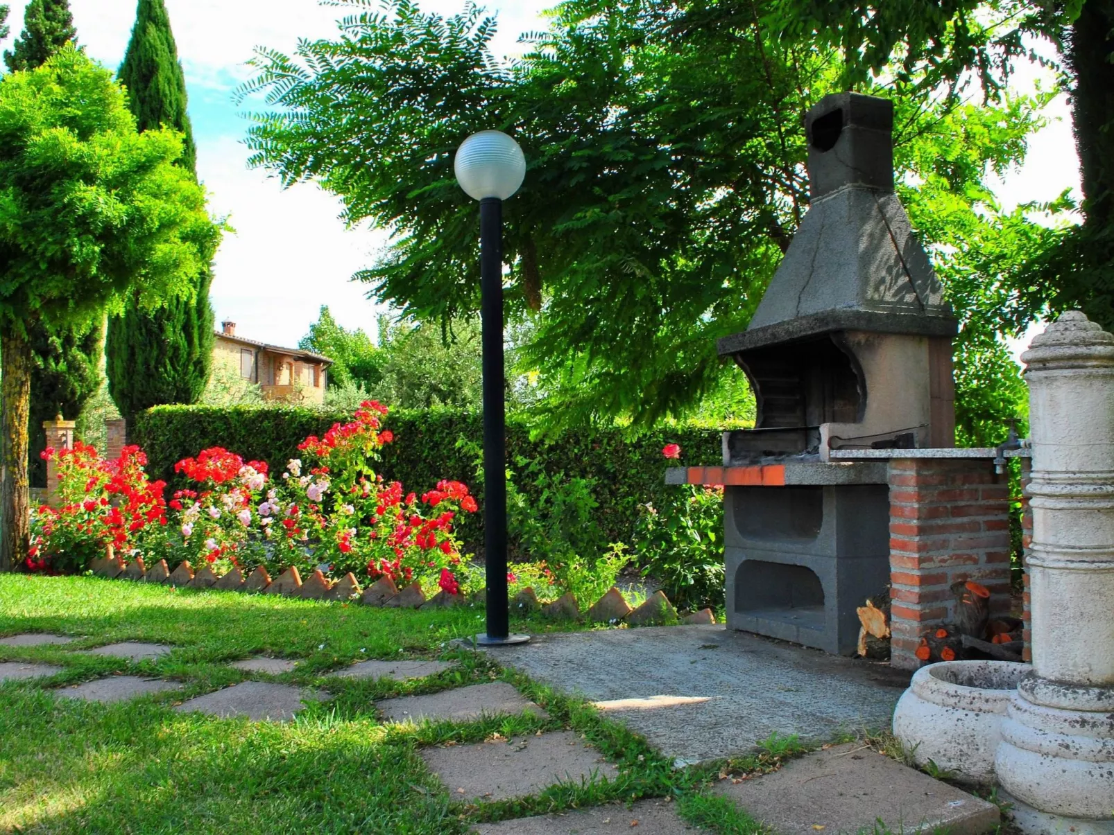 Collelungo Q8 Wohnung mit Pool-Buiten