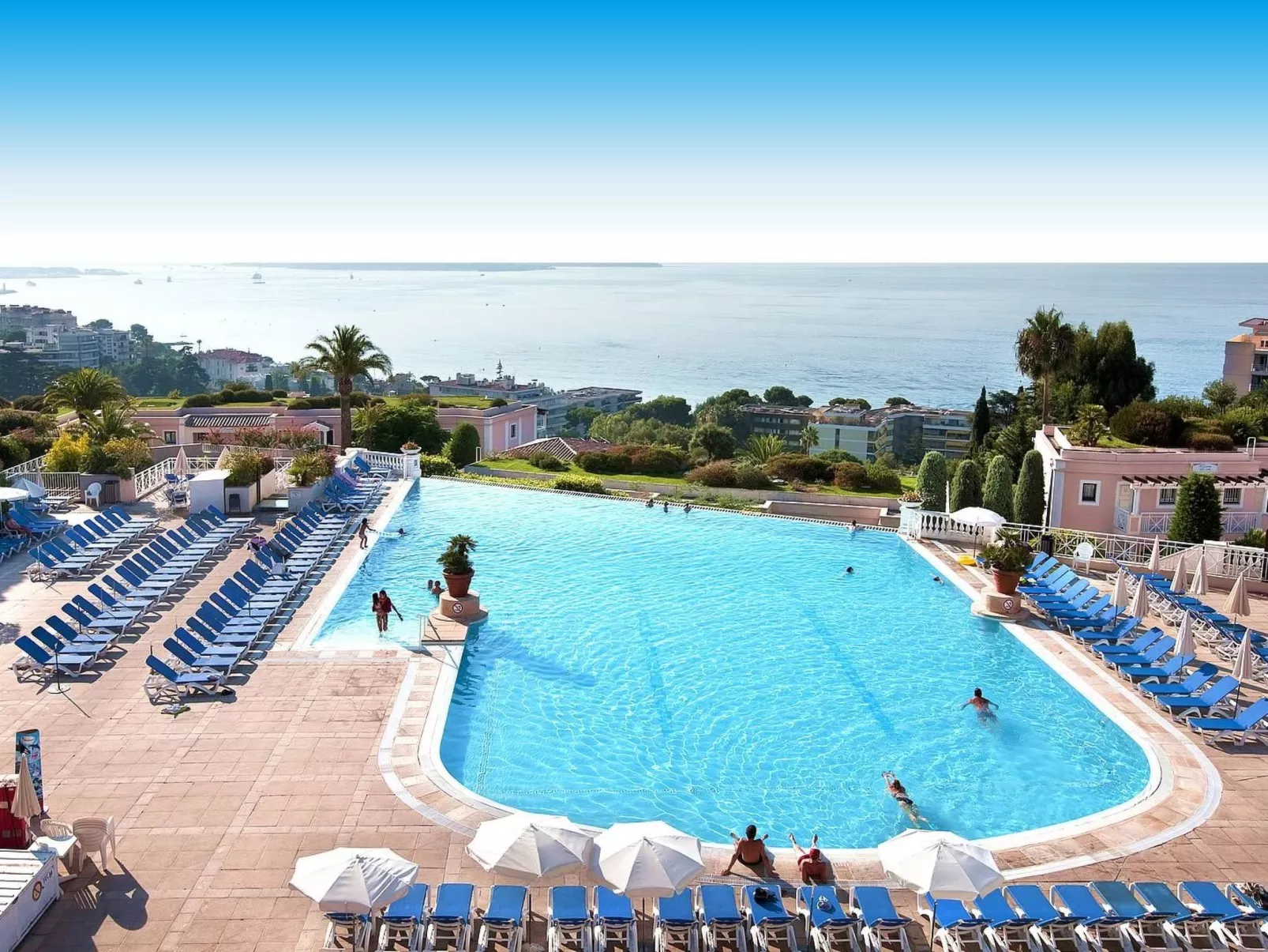 Wohnung "Eze" mit Privatparkplatz-Buiten