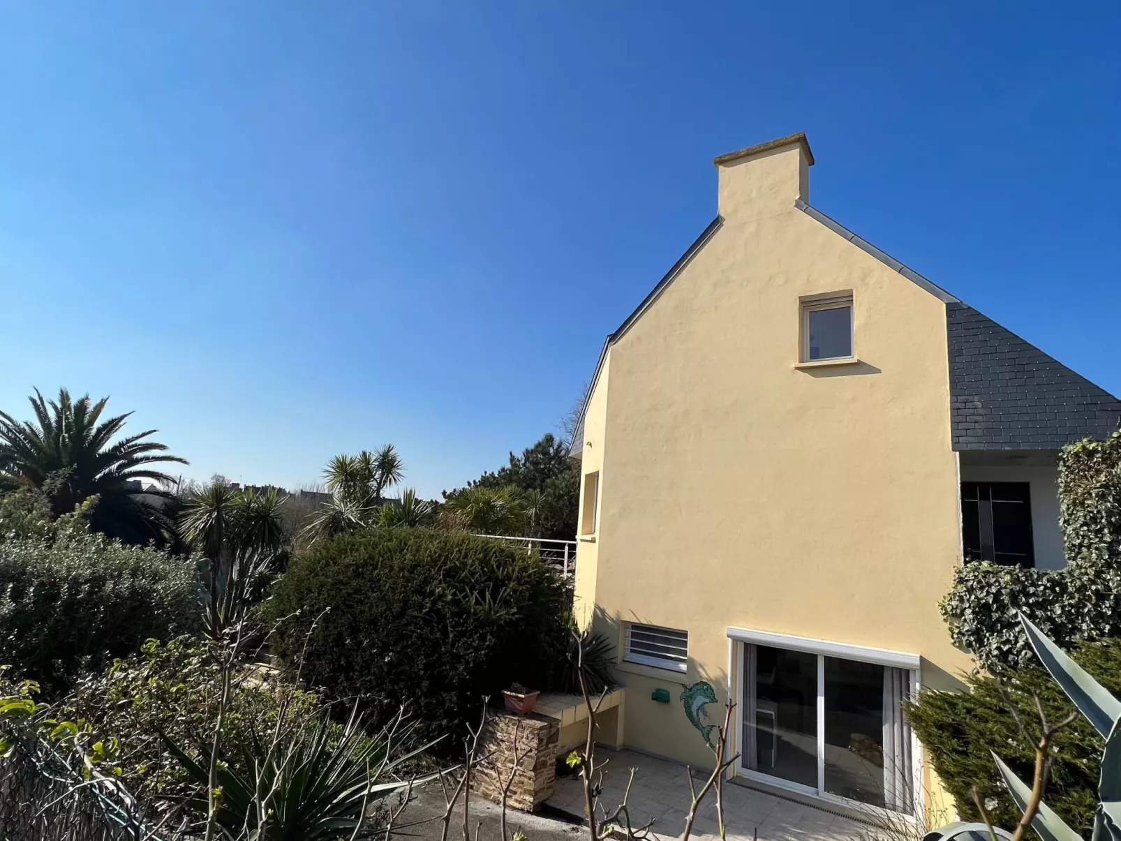 Prächtige Villa mit exotischem Garten, Strand 200m entfernt-Buiten