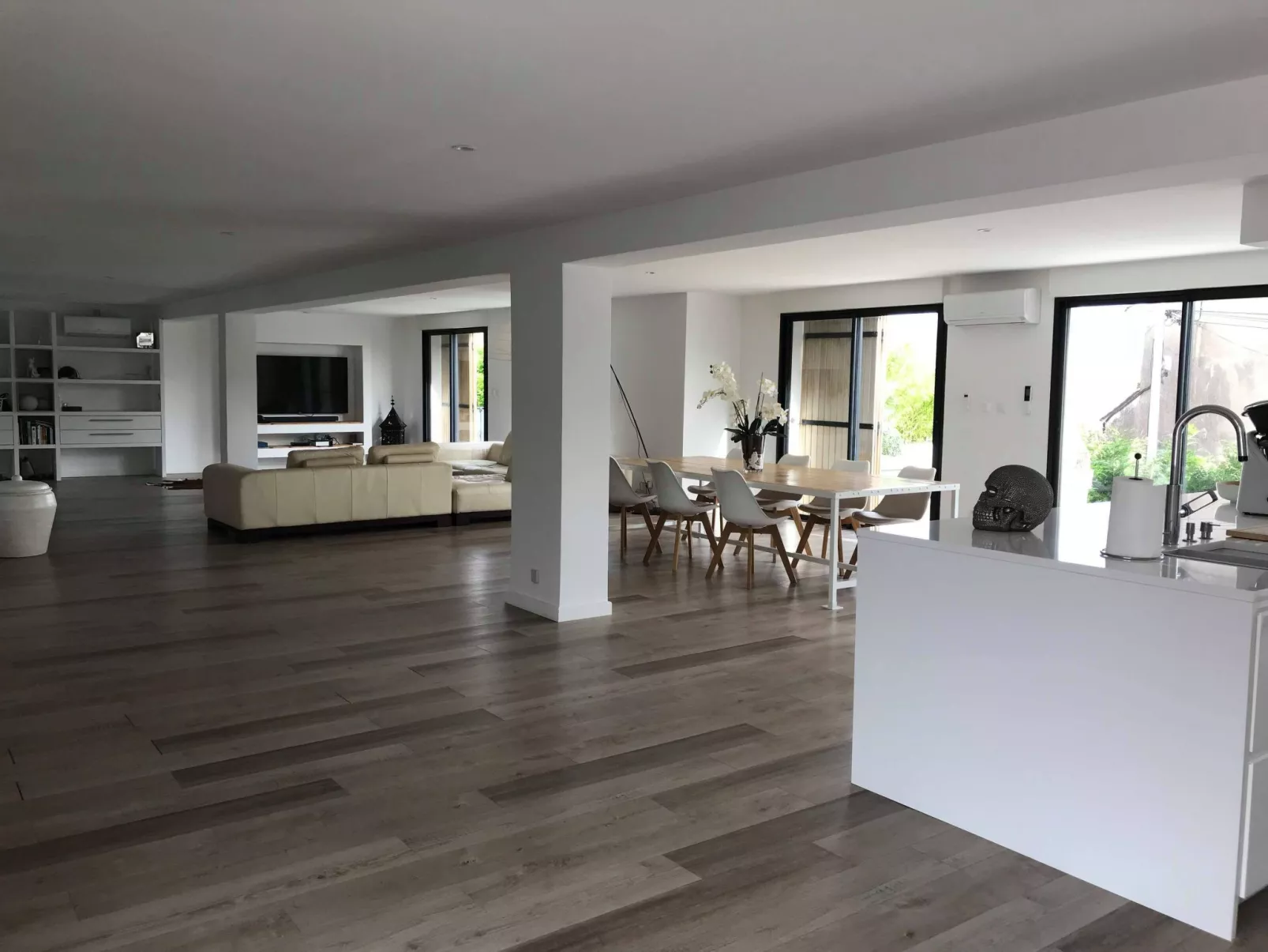 Villa mit Garten, Grill und Terrasse-Binnen