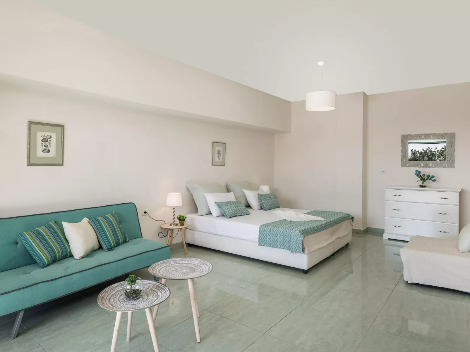 Luxuriöse Villa in Strandnähe mit Blick auf den privaten Pool-Image-tags.info