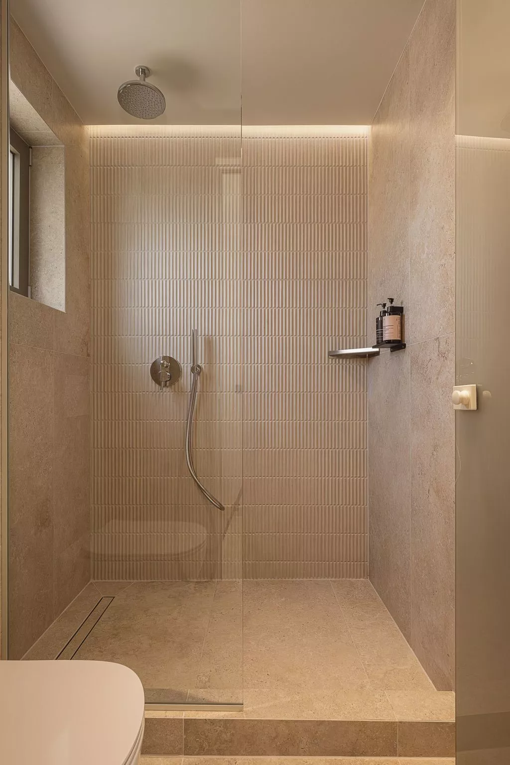 Villa Agali - ''Freier'' beheizter Pool, 70m zum Meer-Binnen