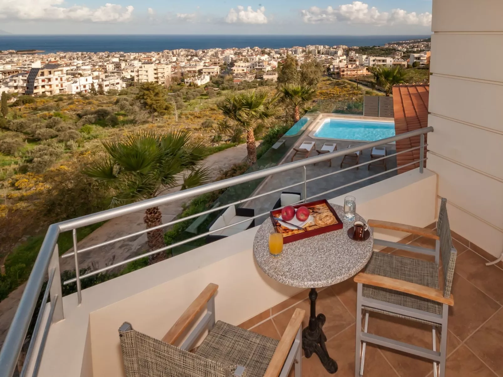 Karmilos Hill Villa - absolute Privatsphäre-Buiten