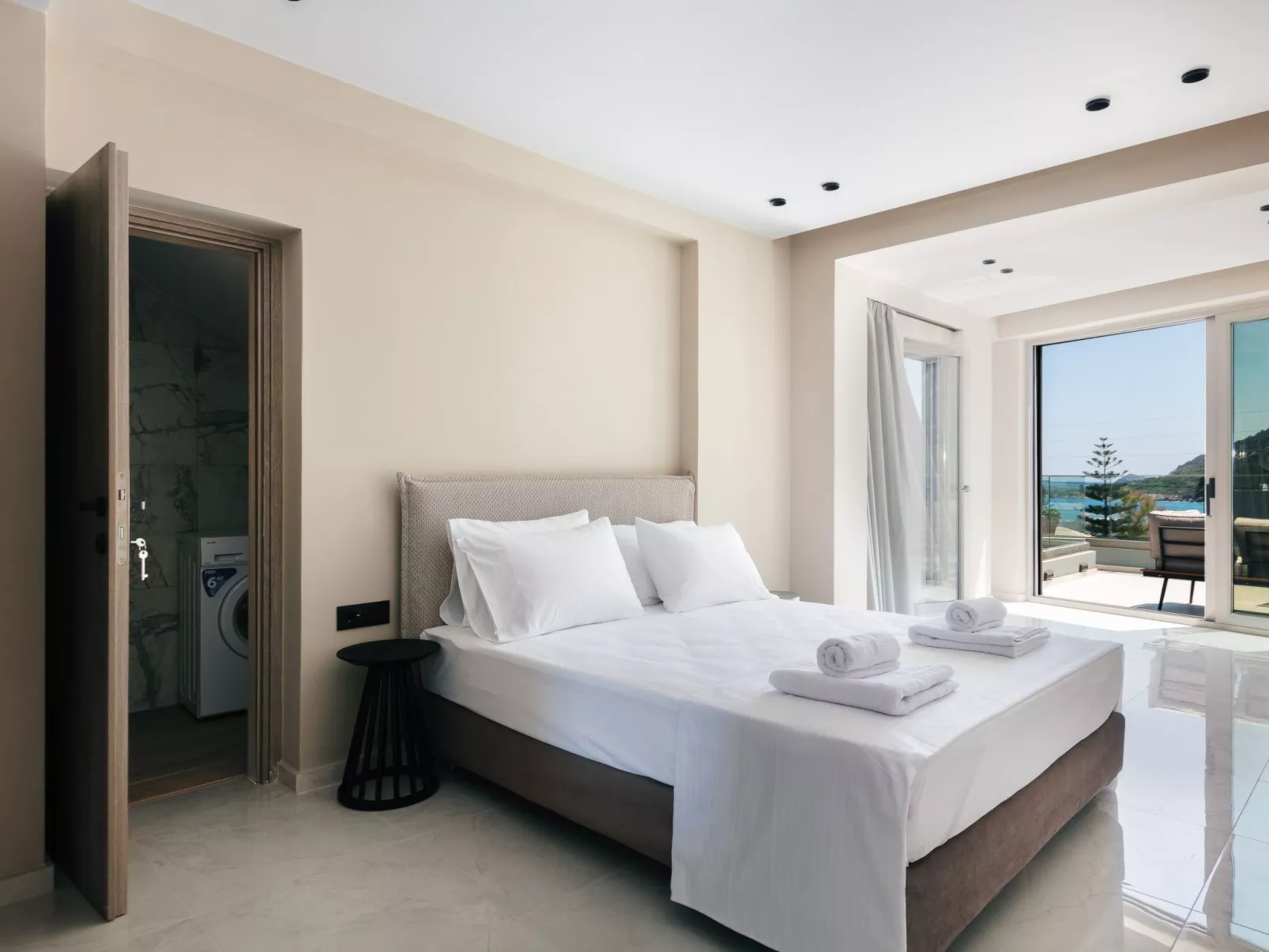 Isla Villen und Suiten Uranus Villa-Image-tags.info