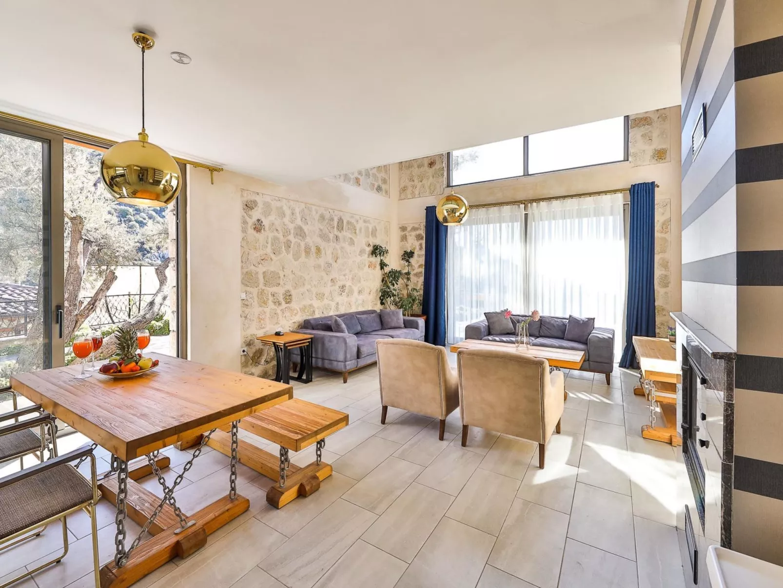 Steinhausvilla in der Natur-Binnen