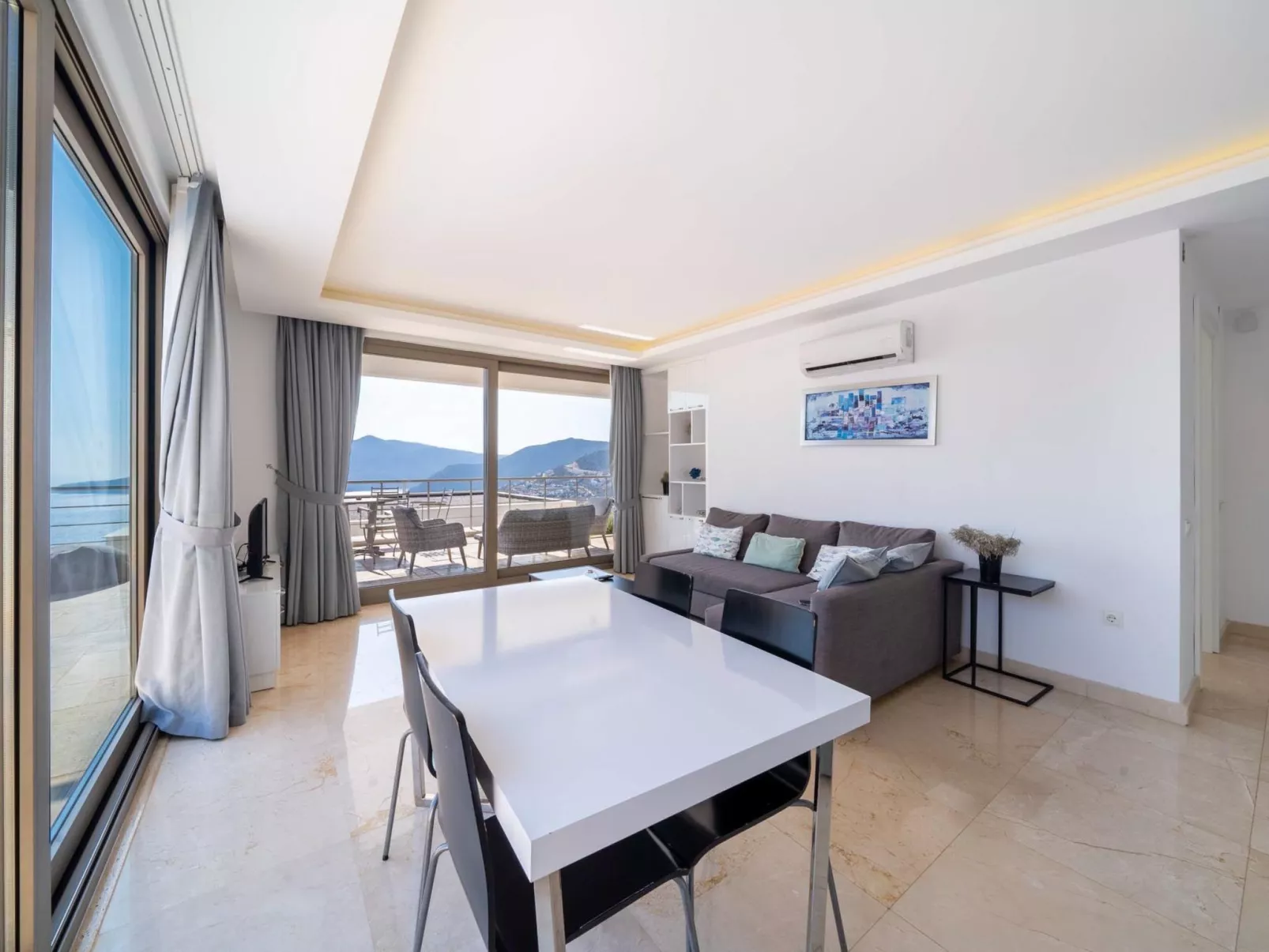 Villa Mini Arden mit Privatem Pool und Meerblick-Binnen