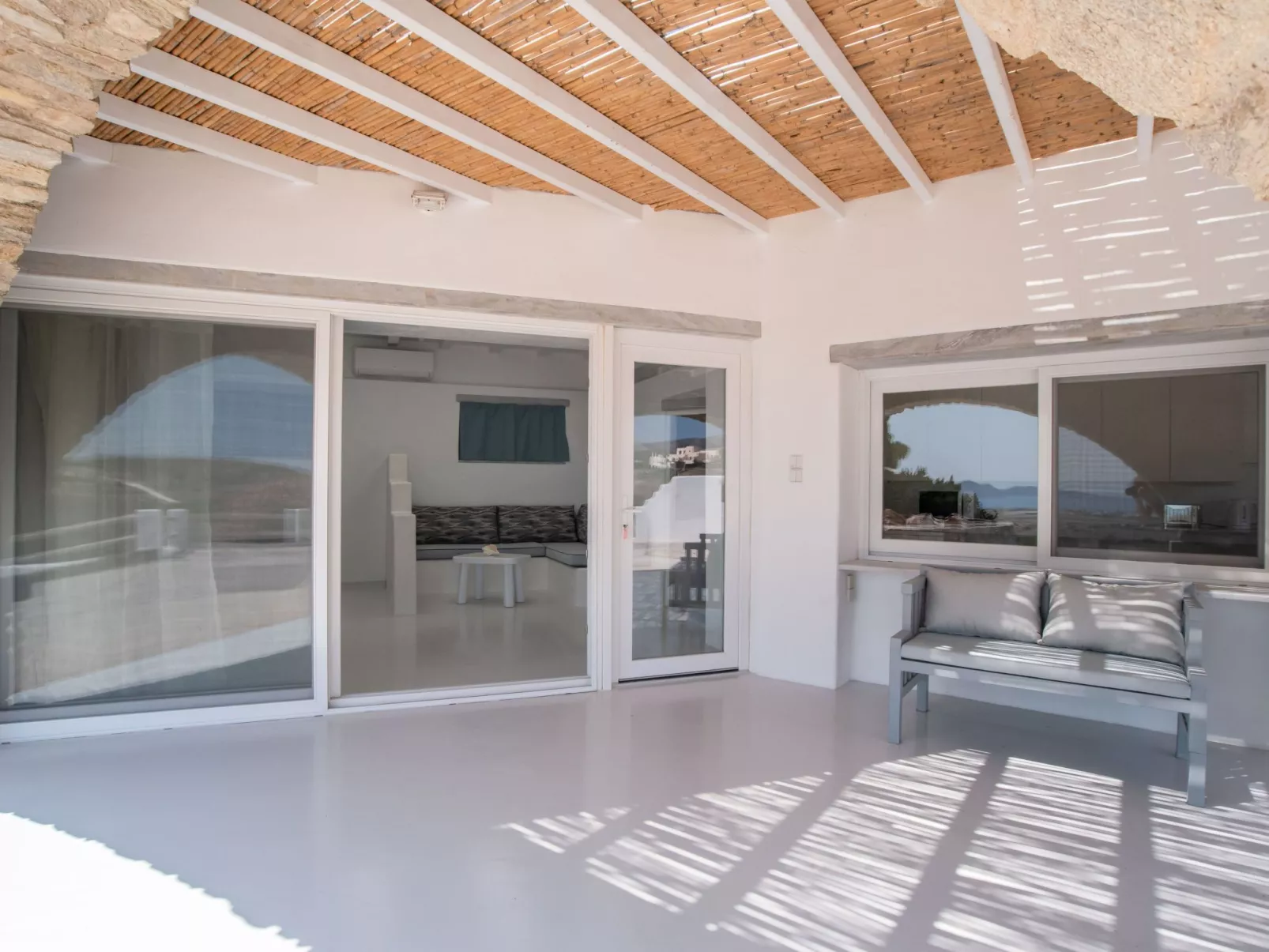 Die Villa und das Atelier des Bildhauers - Binnen