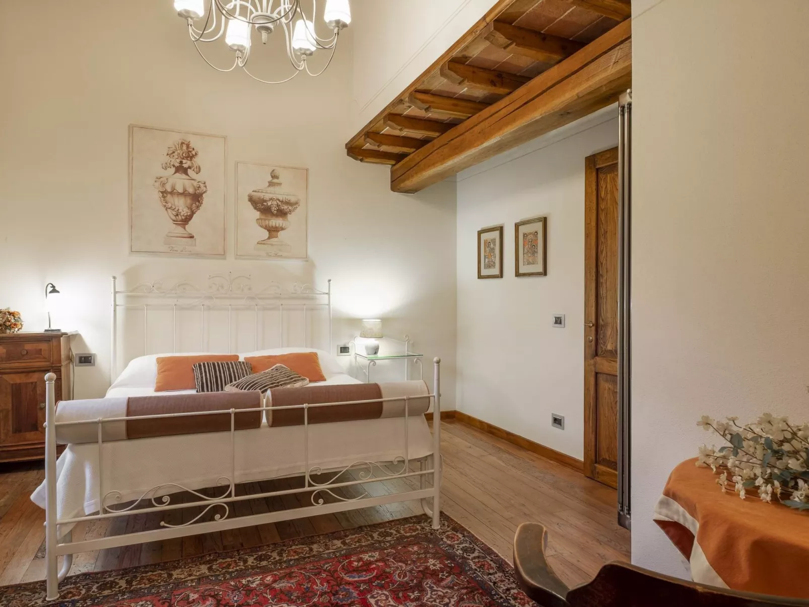 Ferienvilla 'Casa Rossa' mit privatem Pool-Binnen