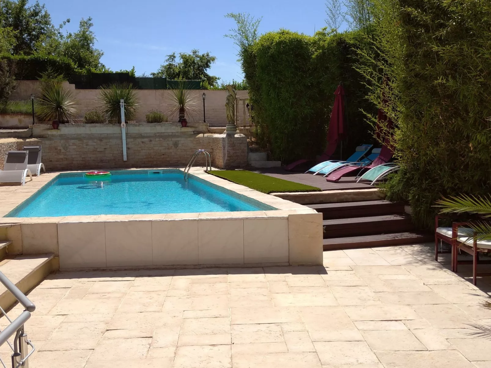 "Villa Sculpture" mit Terrasse-Buiten