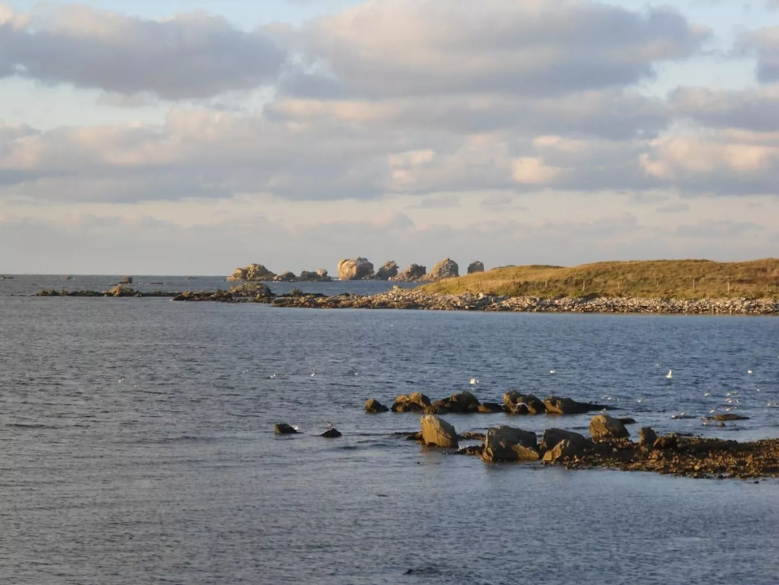 Küstennahes, bretonisches Ferienhaus mit Kamin-Buiten