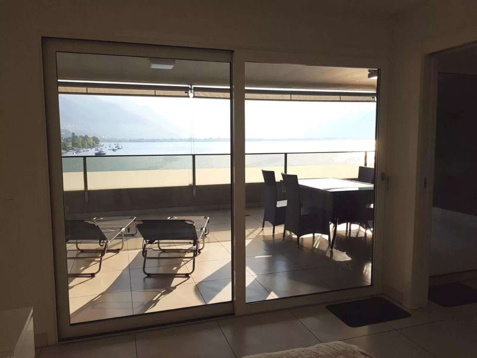 Modern Lake Suite Apt. 605-Image-tags.info