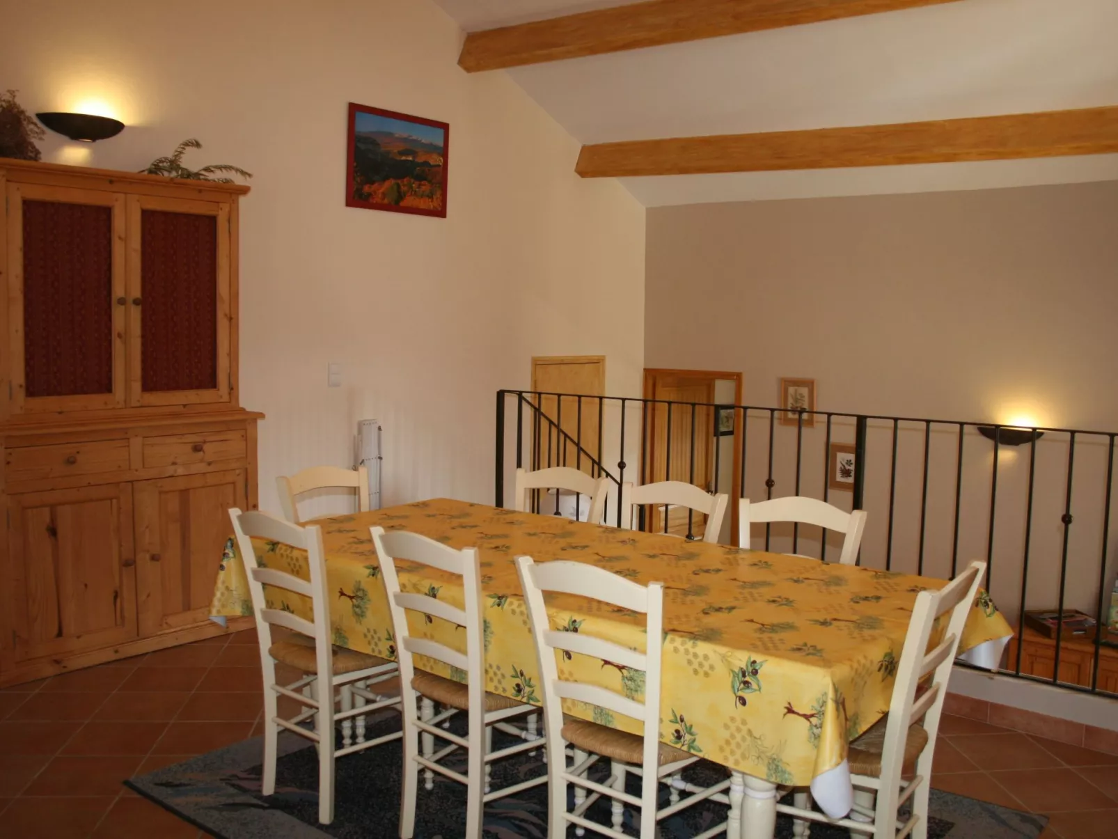 La Ribelle en Provence - Lou recati-Binnen