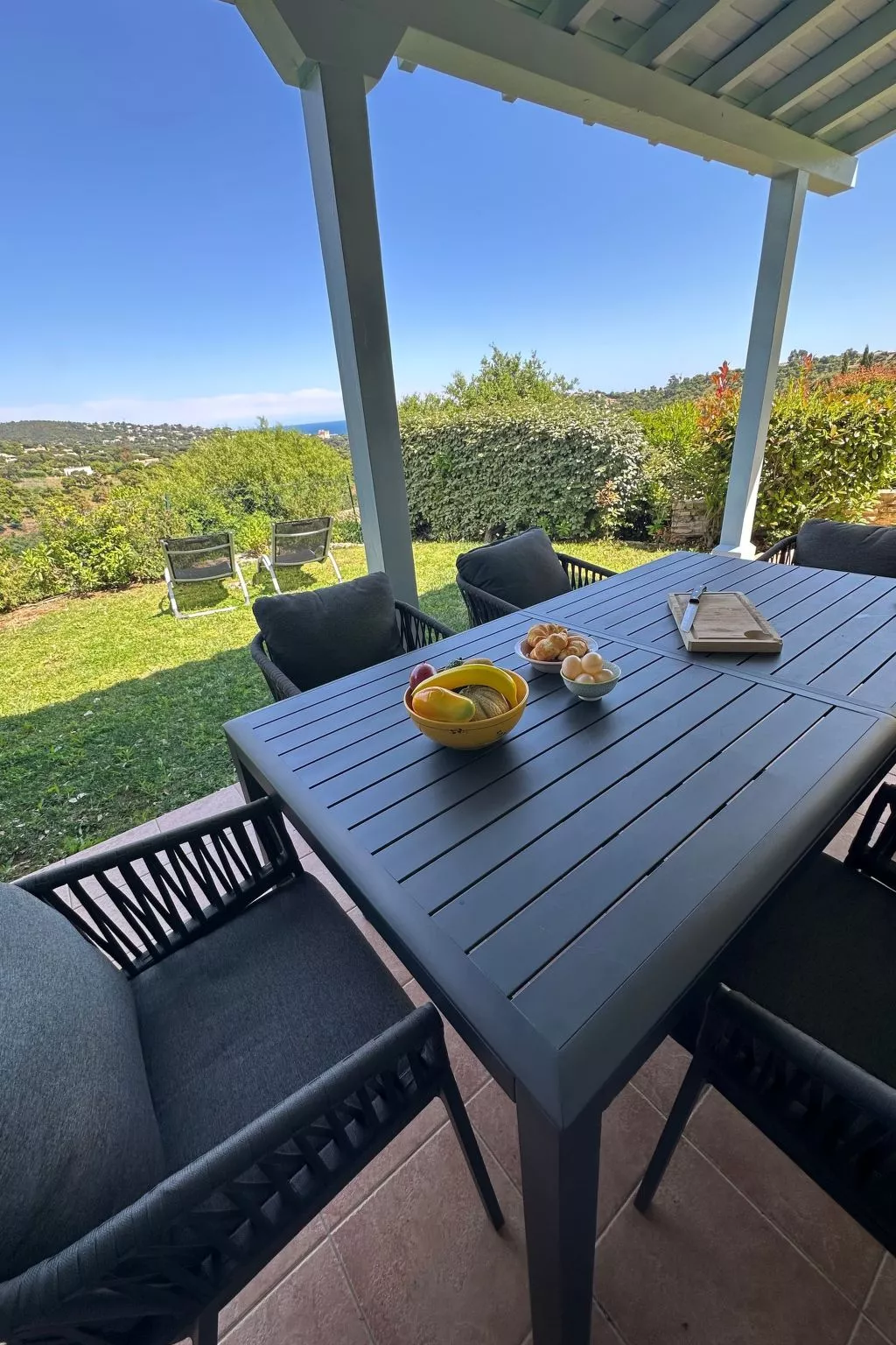 Mit Garten, Grill und Terrasse-Buiten