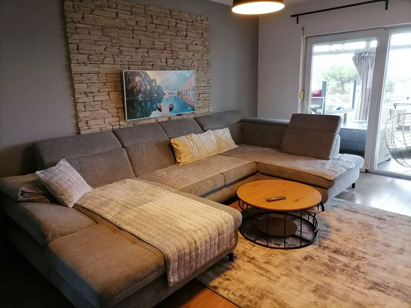 Mit Blick auf das Wasser-Binnen