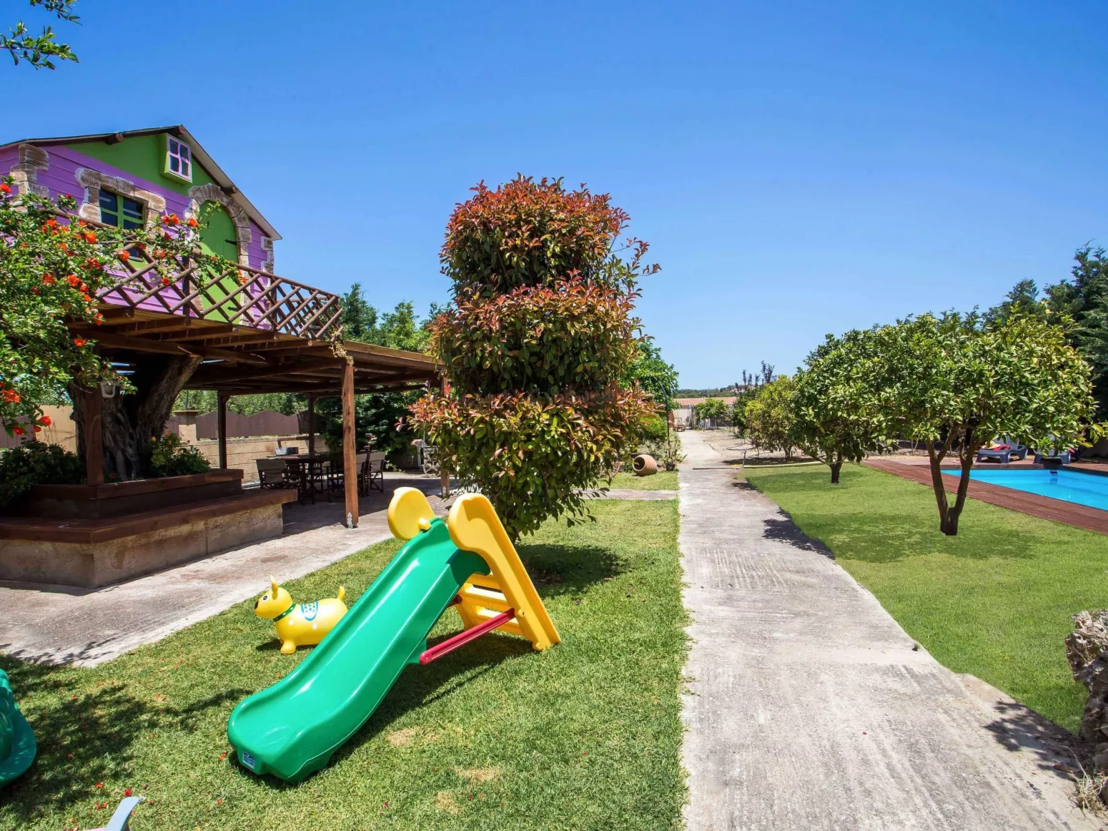 Villa "Laylande House" mit Bergblick-Image-tags.info