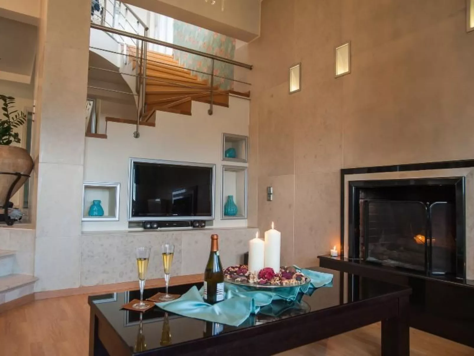 Villa mit Pool, Spielplatz, Pingpong und Grillplatz-Image-tags.info