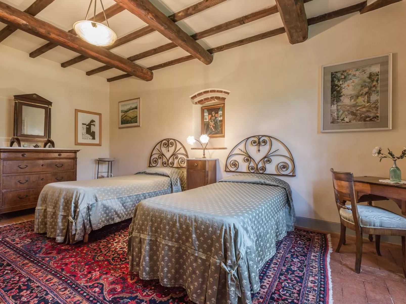 Ferienvilla "Roncovisi" mit Infinity-Pool-Image-tags.info