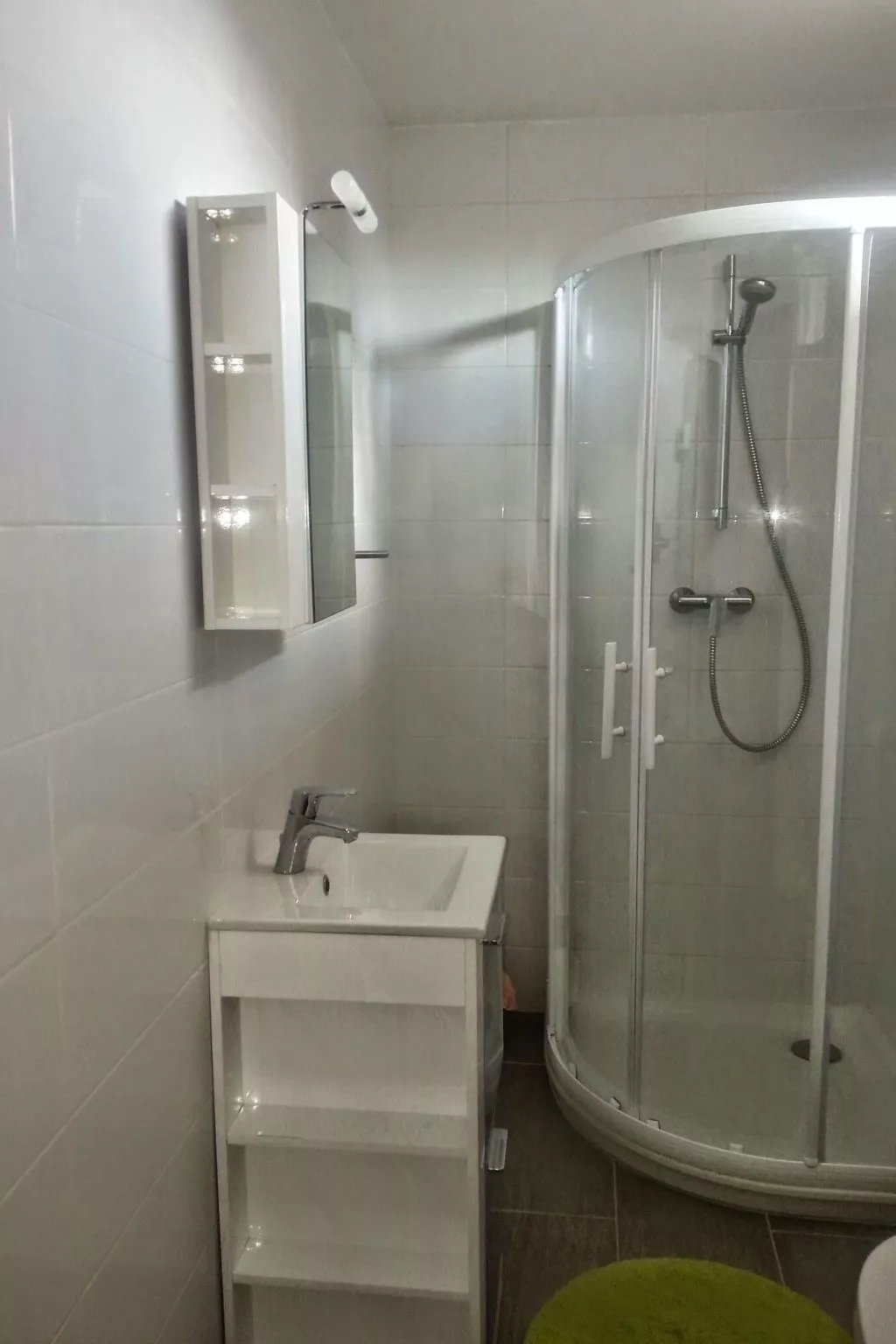 Joli studio pour 2 personnes-Binnen