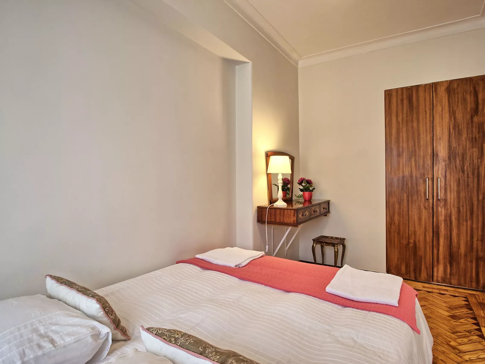 Apollonia 3-Image-tags.info