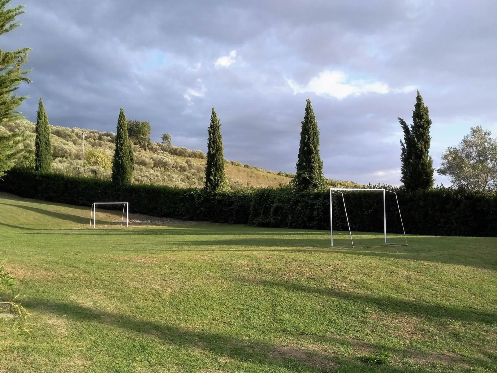 'Dispensa3' mit Schwimmbad-Buiten