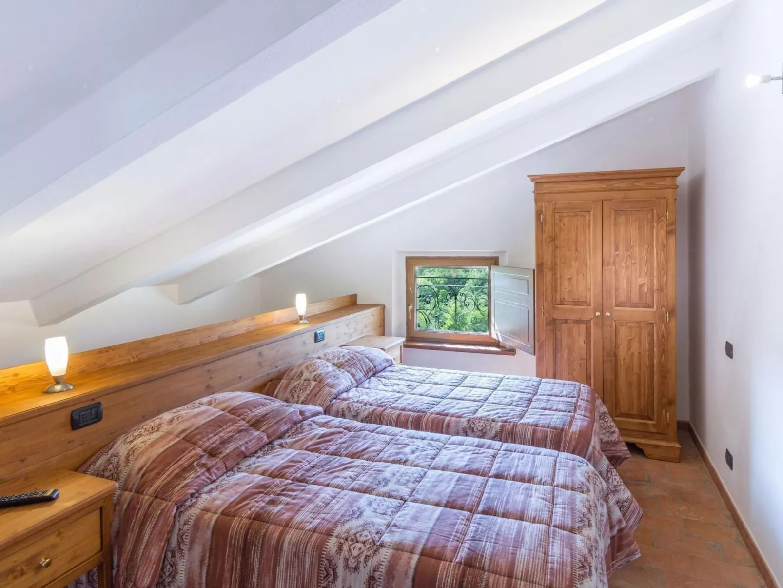 Villa Cantone mit beheiztem Pool-Binnen