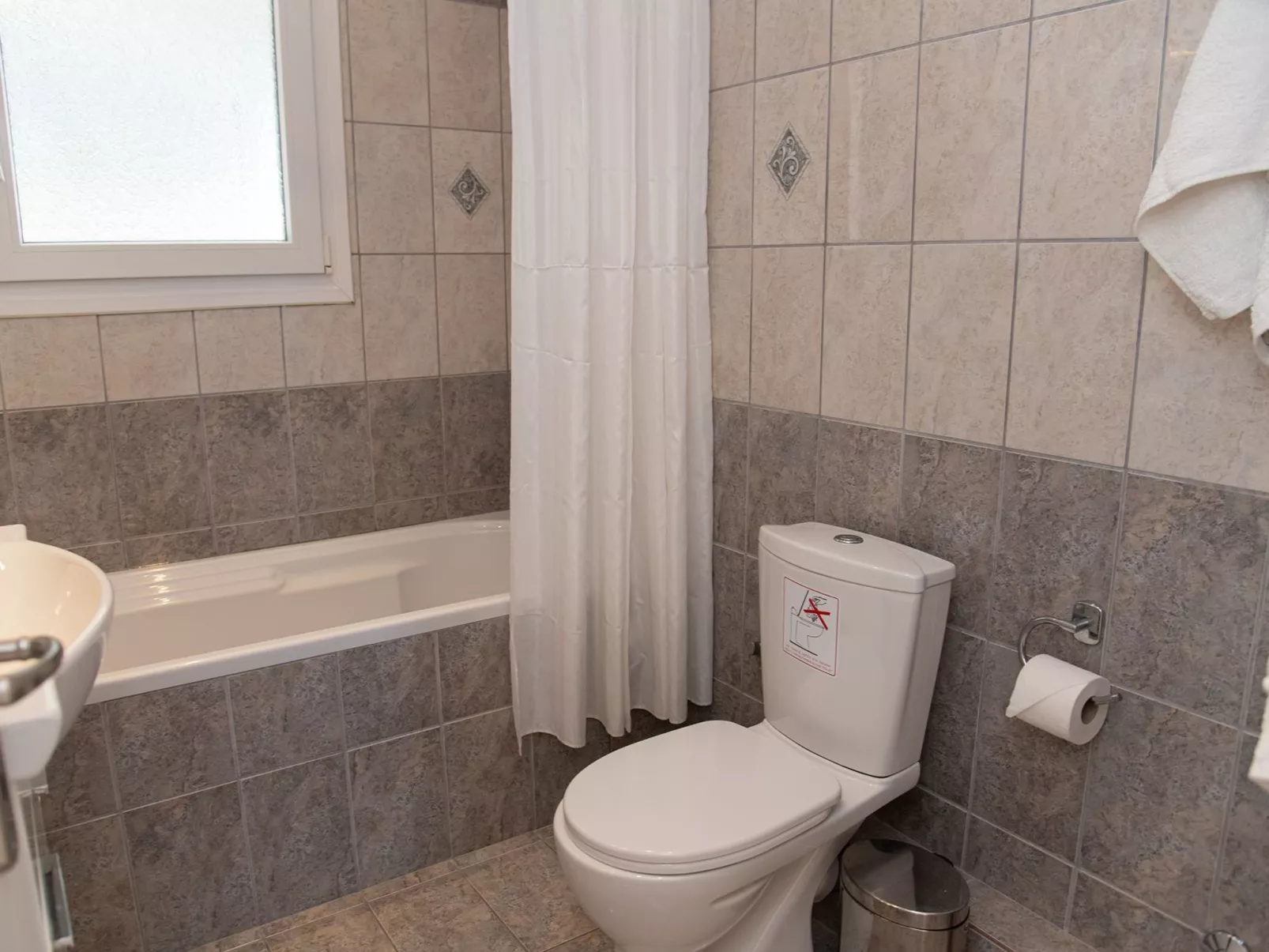 Villa Anthula mit Pool und herrlichem Meerblick-Binnen