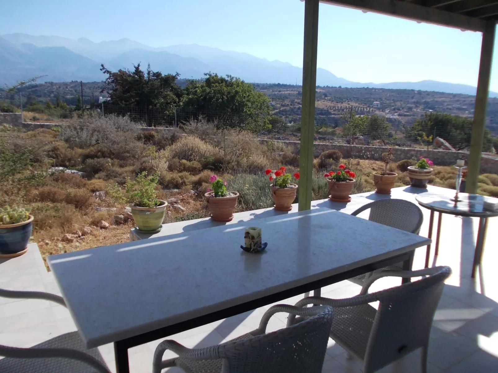 Villa mit Pool für bis zu 8 Personen. Meerblick.-Buiten