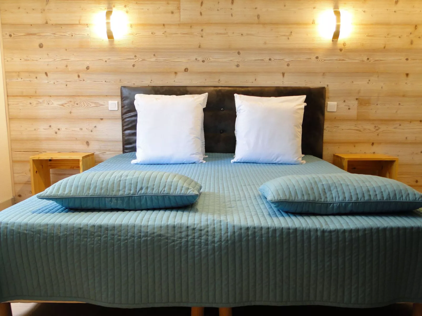 Gite Lys Montagnes du Jura mit Spa Sauna Fluss-Binnen