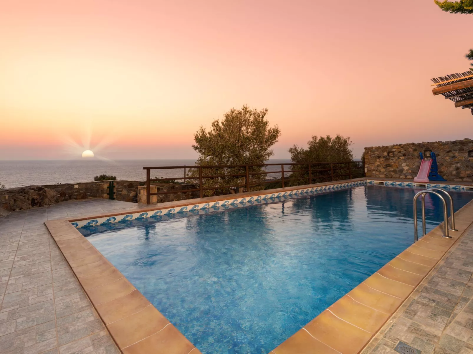 Traditionelle Villa mit Pool und Meerblick Elafonissi
