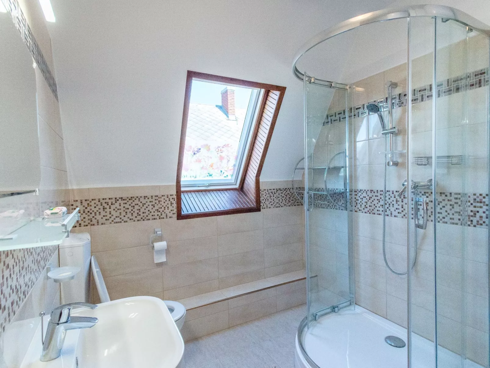 Mit Swimmingpool für 10 Personen-Image-tags.info