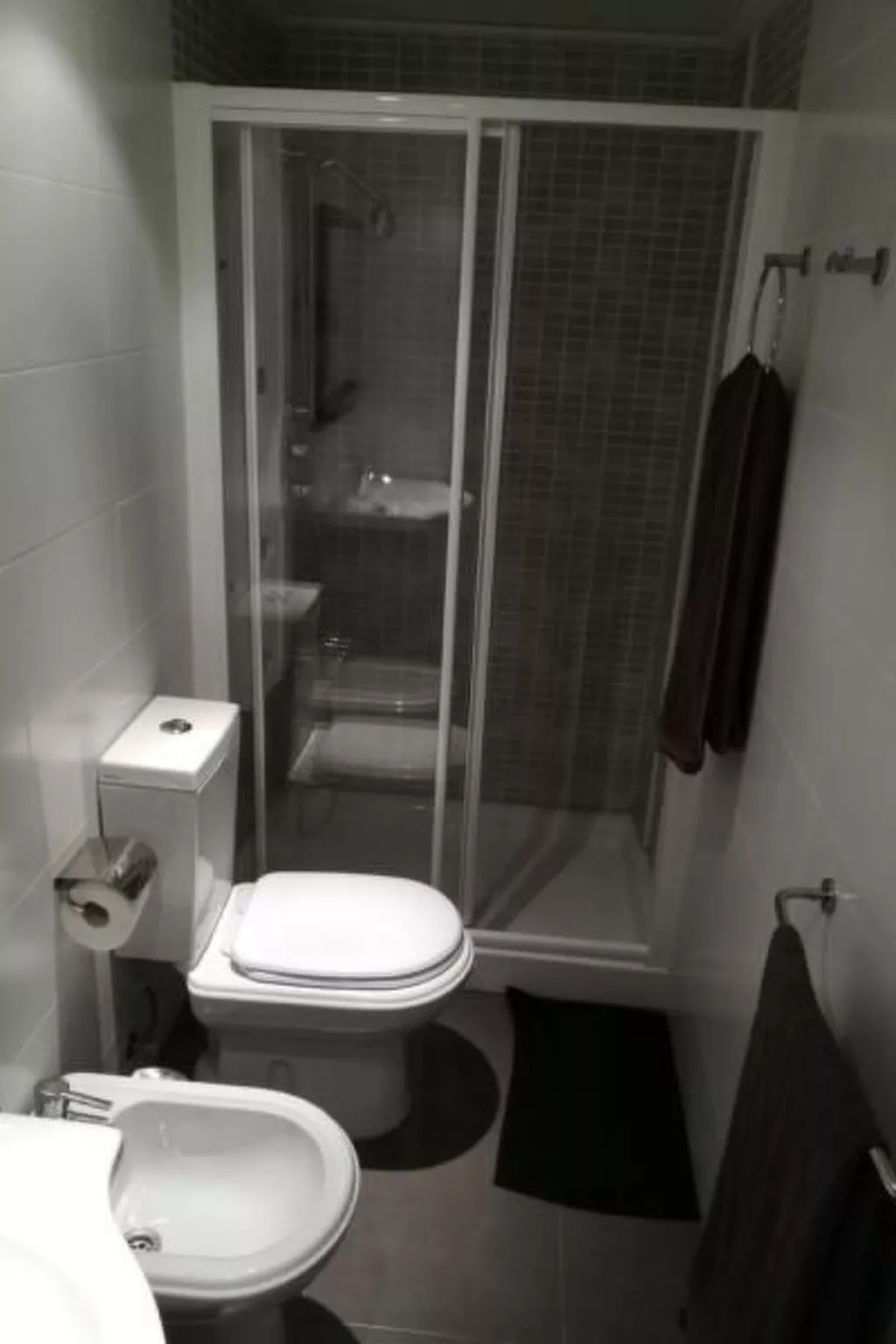 Mit Gemeinschaftspool-Binnen