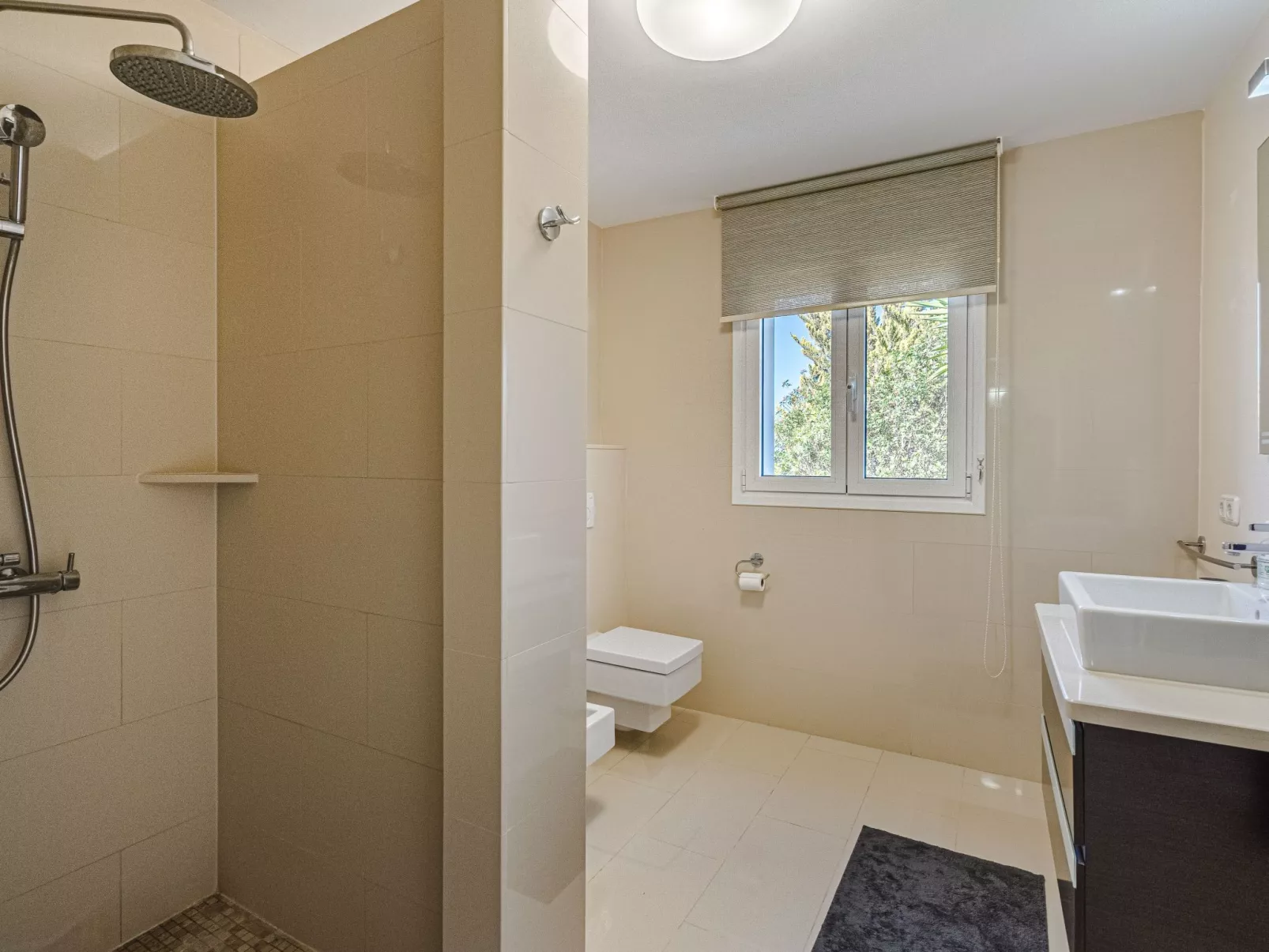 Luxusvilla mit fantastischem Meerblick-Binnen