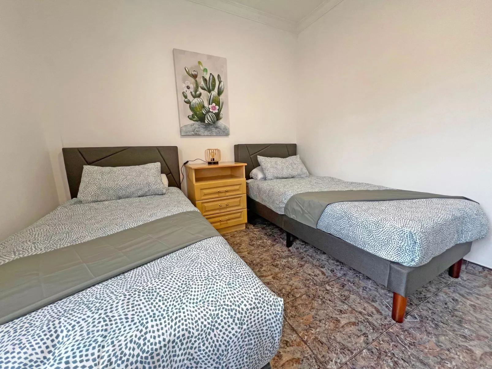 Villa "Esmeralda" mit Garten, Grill und Terrasse-Binnen