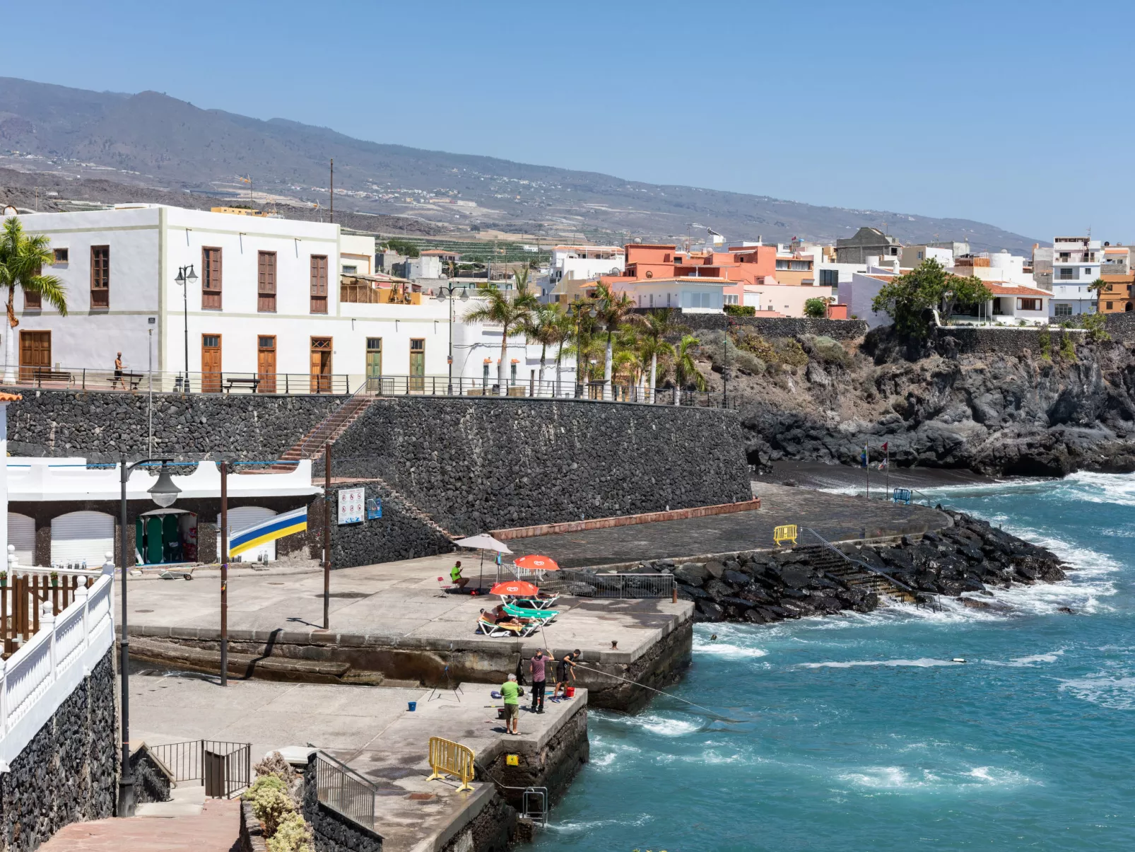 Für 3 Personen  + 1 Kind ca. 180 m&sup2; in Alcalá, Teneriffa (Westküste von Te-Omgeving