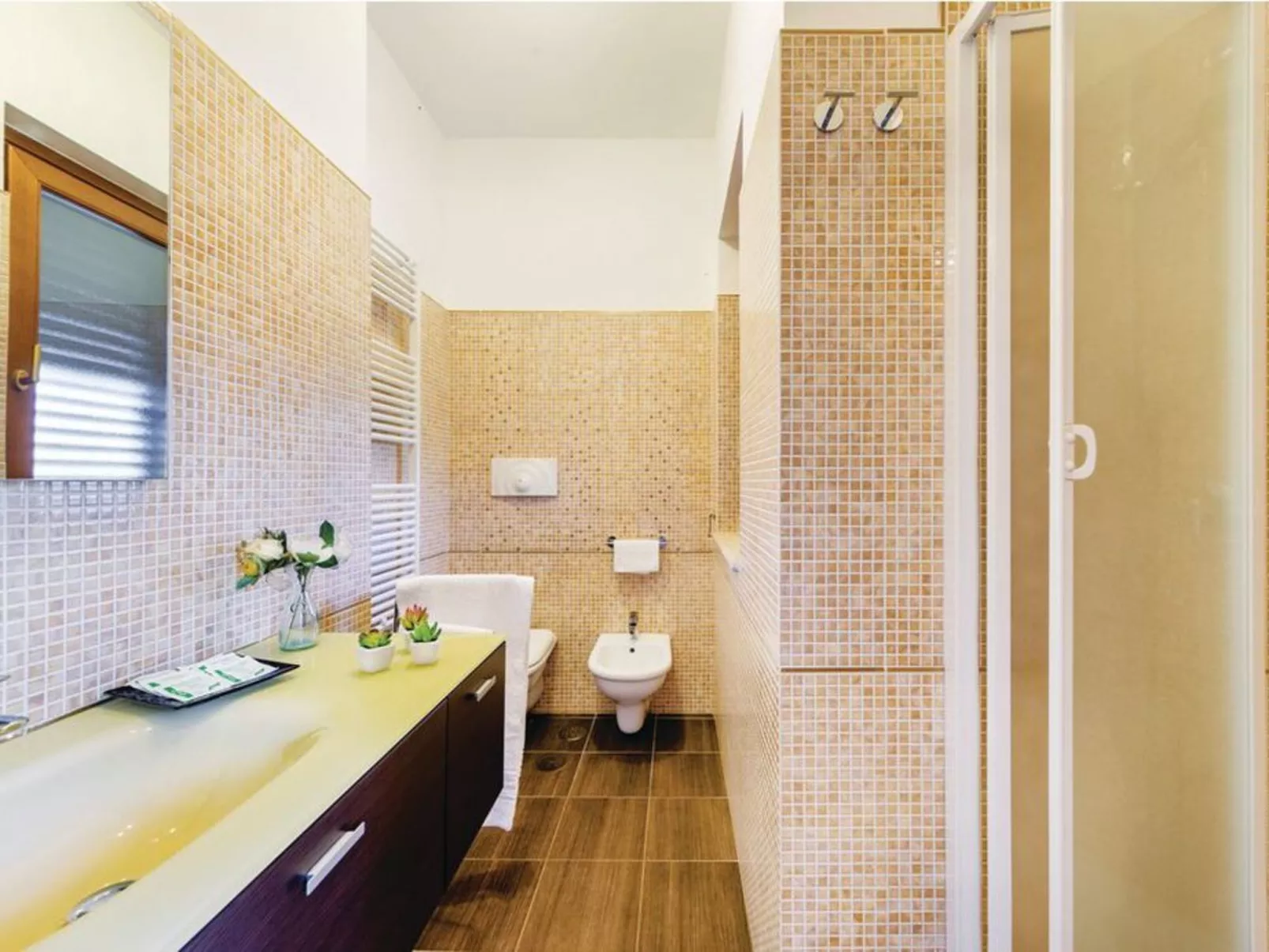 Mit Aussicht und Pool-Image-tags.info