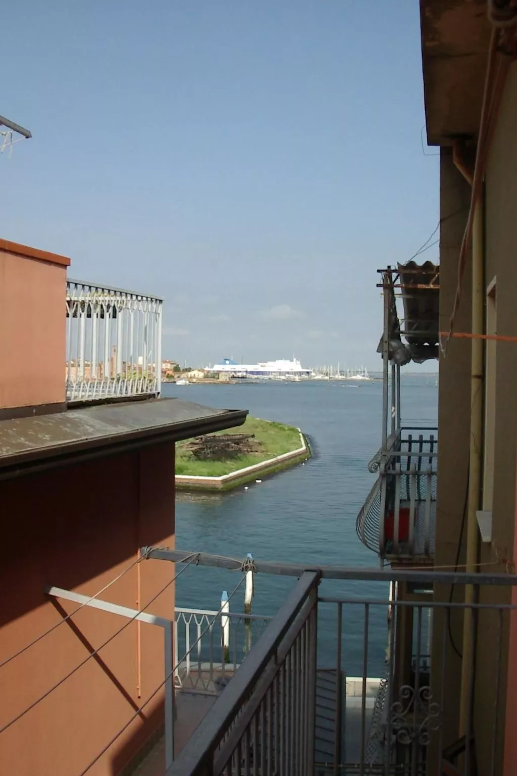 Deluxe Apartment mit privatem Balkon-Buiten