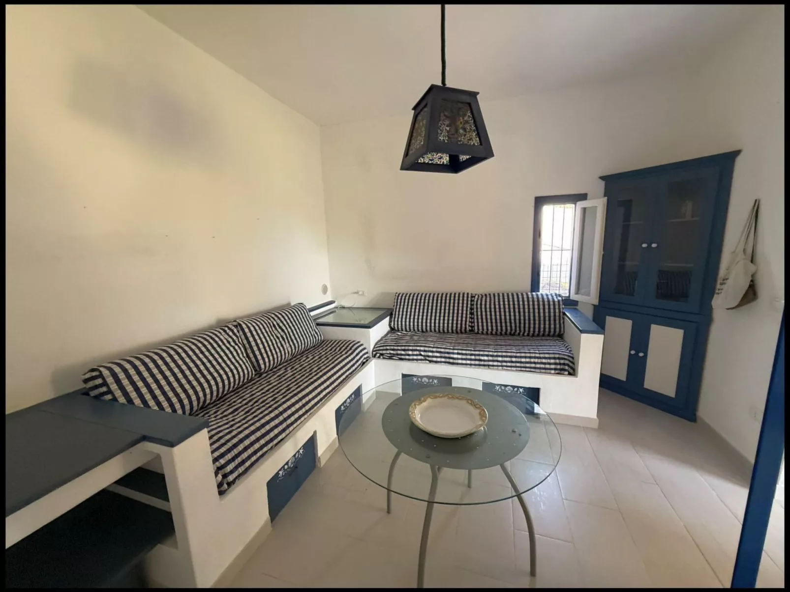 Villa in Panoramasprache, nur wenige Minuten vom Meer entfernt-Image-tags.info