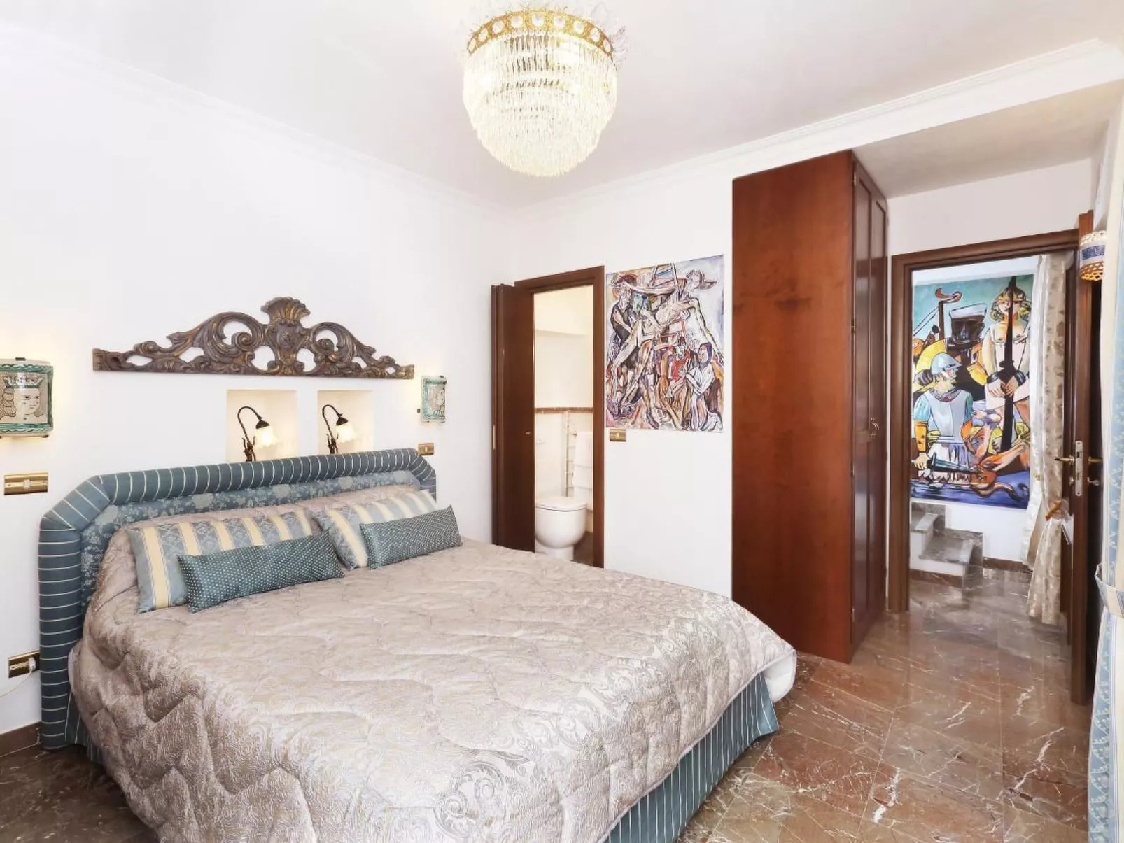 City center house-Image-tags.info