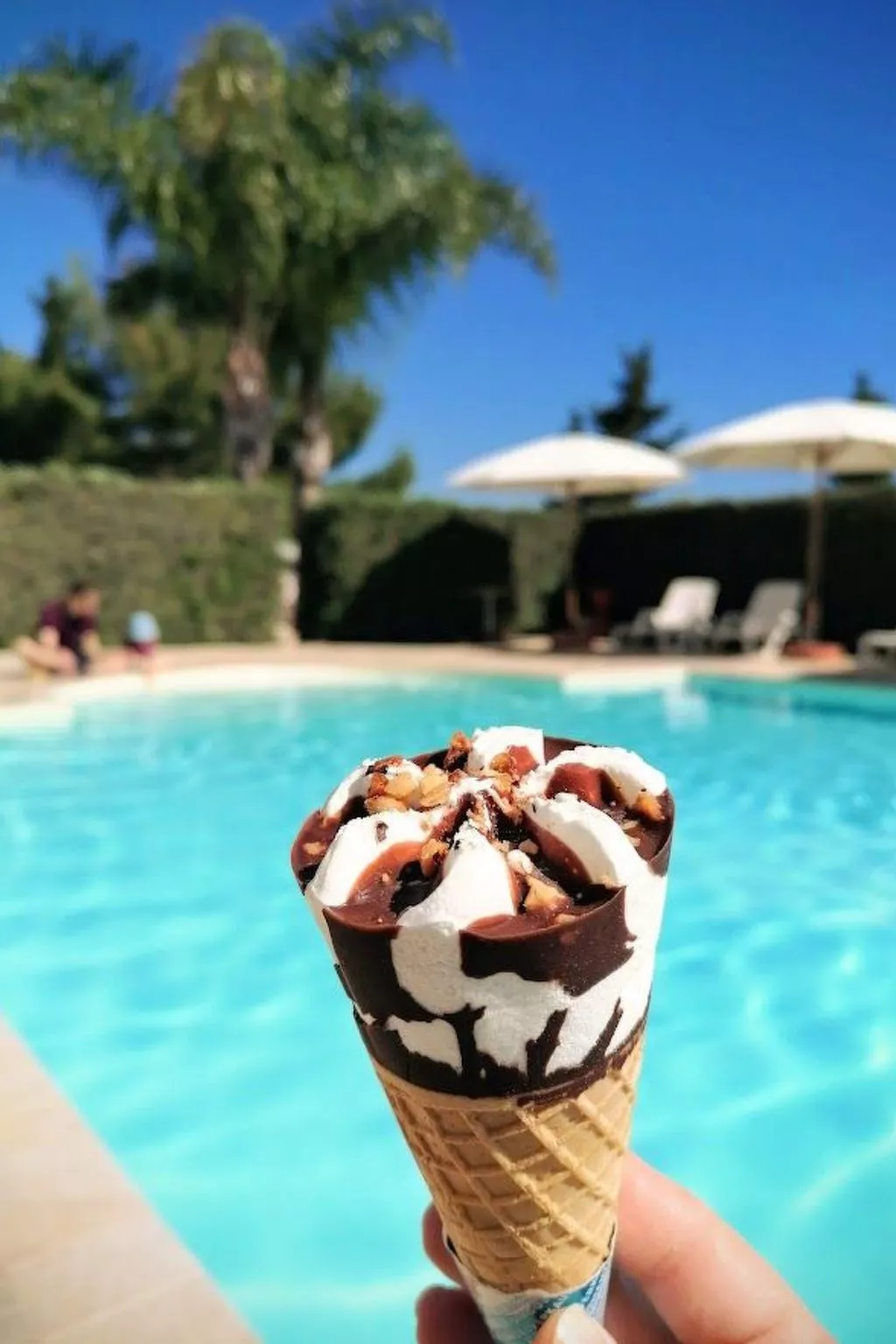 In Marsala mit Terrasse, gemeinschaftlichem Pool und Grill-Buiten