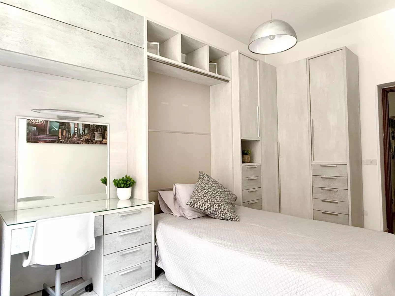 Roman Haven - Binnen