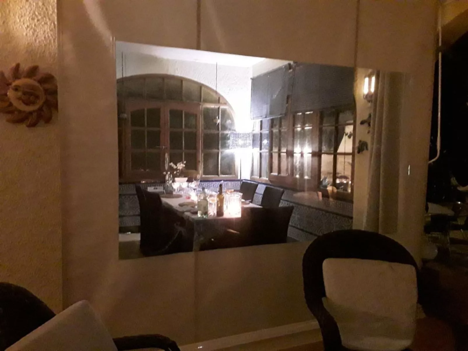 Mit Pool am Meer-Binnen