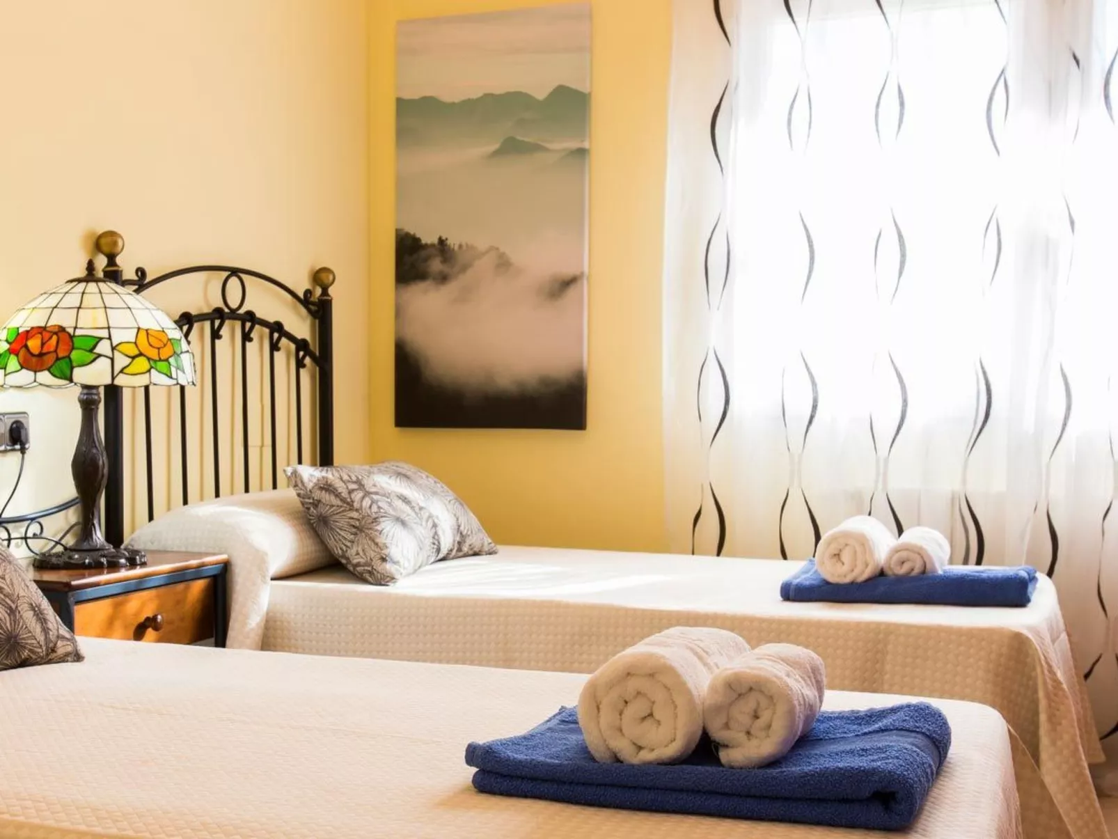 Haus mit privatem Pool, Garten und privatem Parkplatz-Binnen