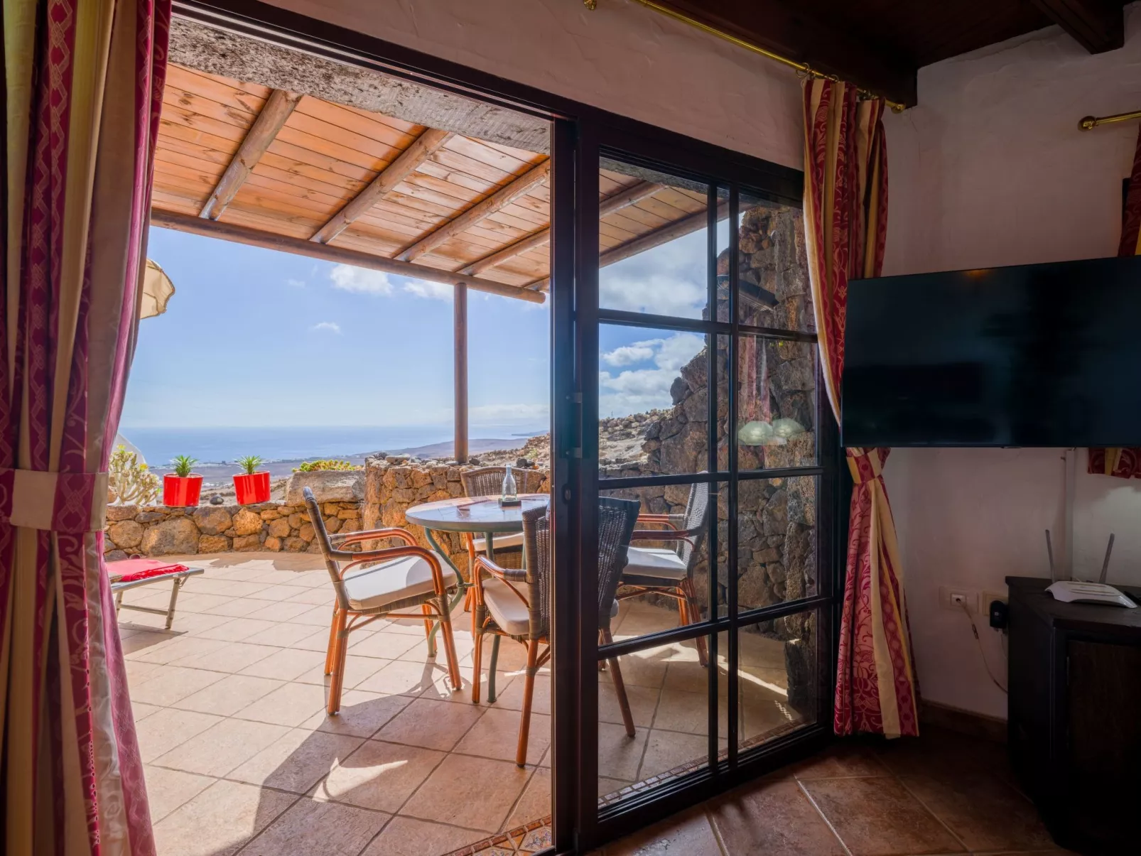 Finca "Castillo Bentley" Schlafen in einer vulkanischen Höhle-Buiten