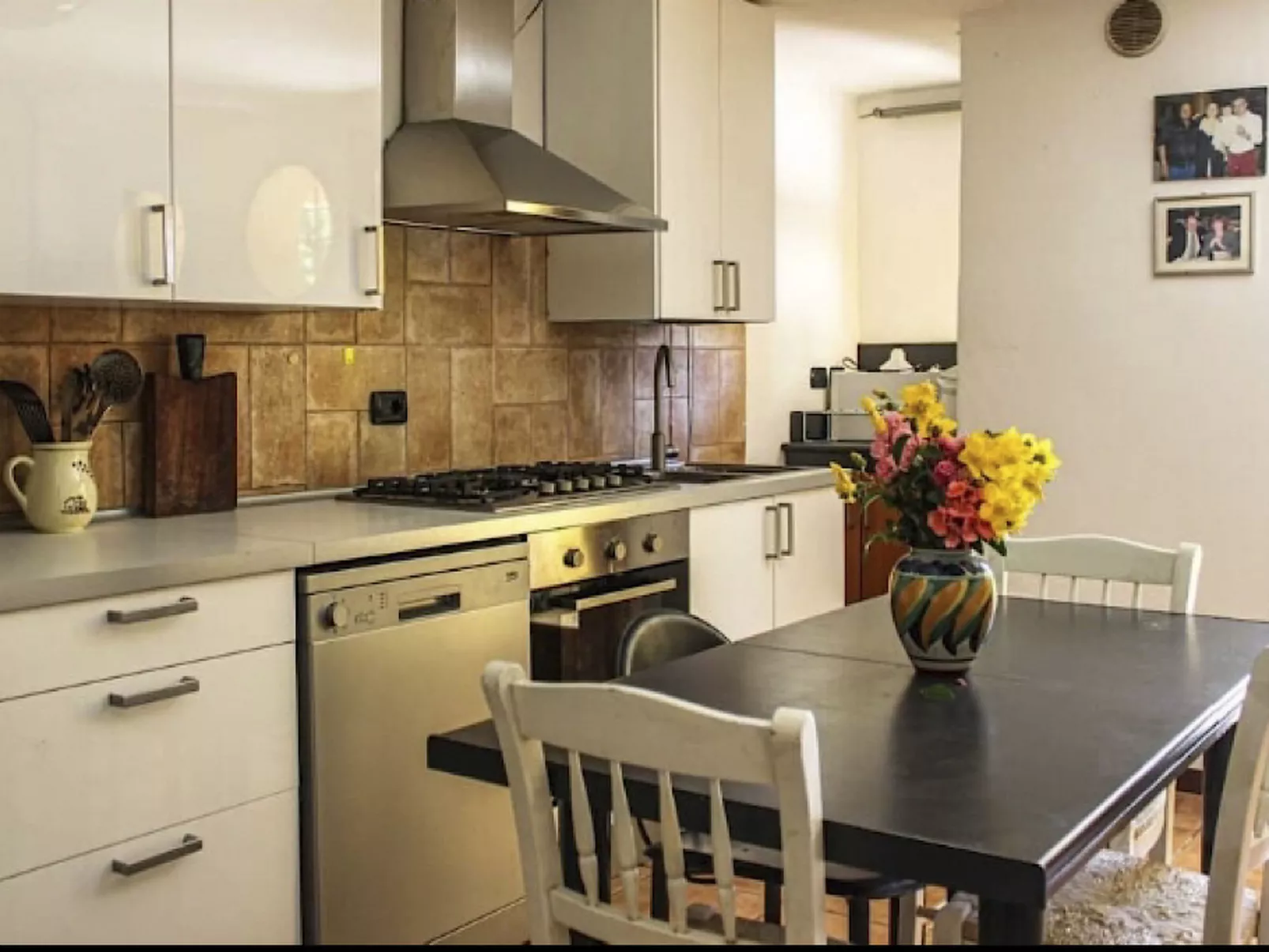 Wohnung mit Seeblick in Villa Elena-Image-tags.info