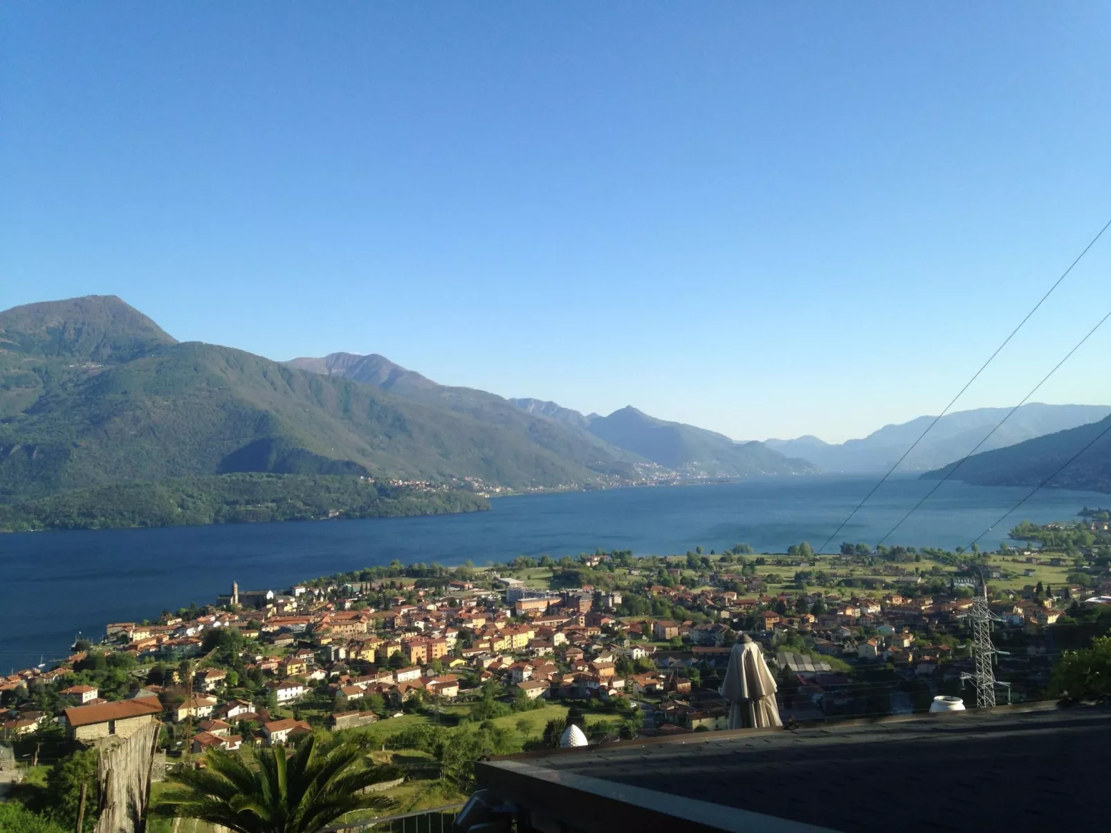 'Casa Domenica' mit Blick aufs Wasser-Buiten