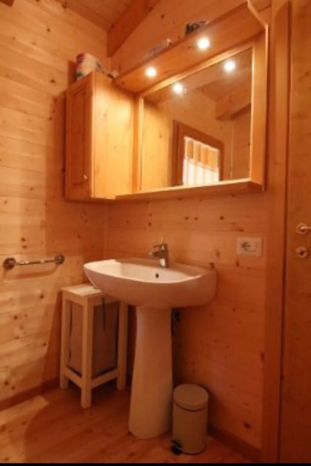 Berghütte mit Wasserblick-Binnen