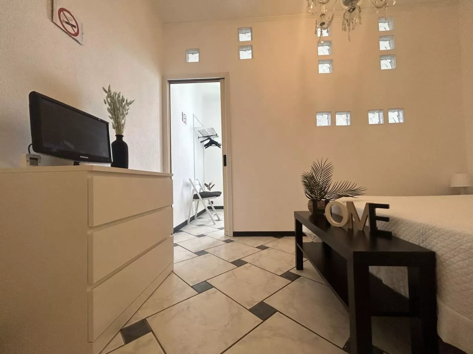 Il Cielo Con Un Dito by Holiday World-Binnen