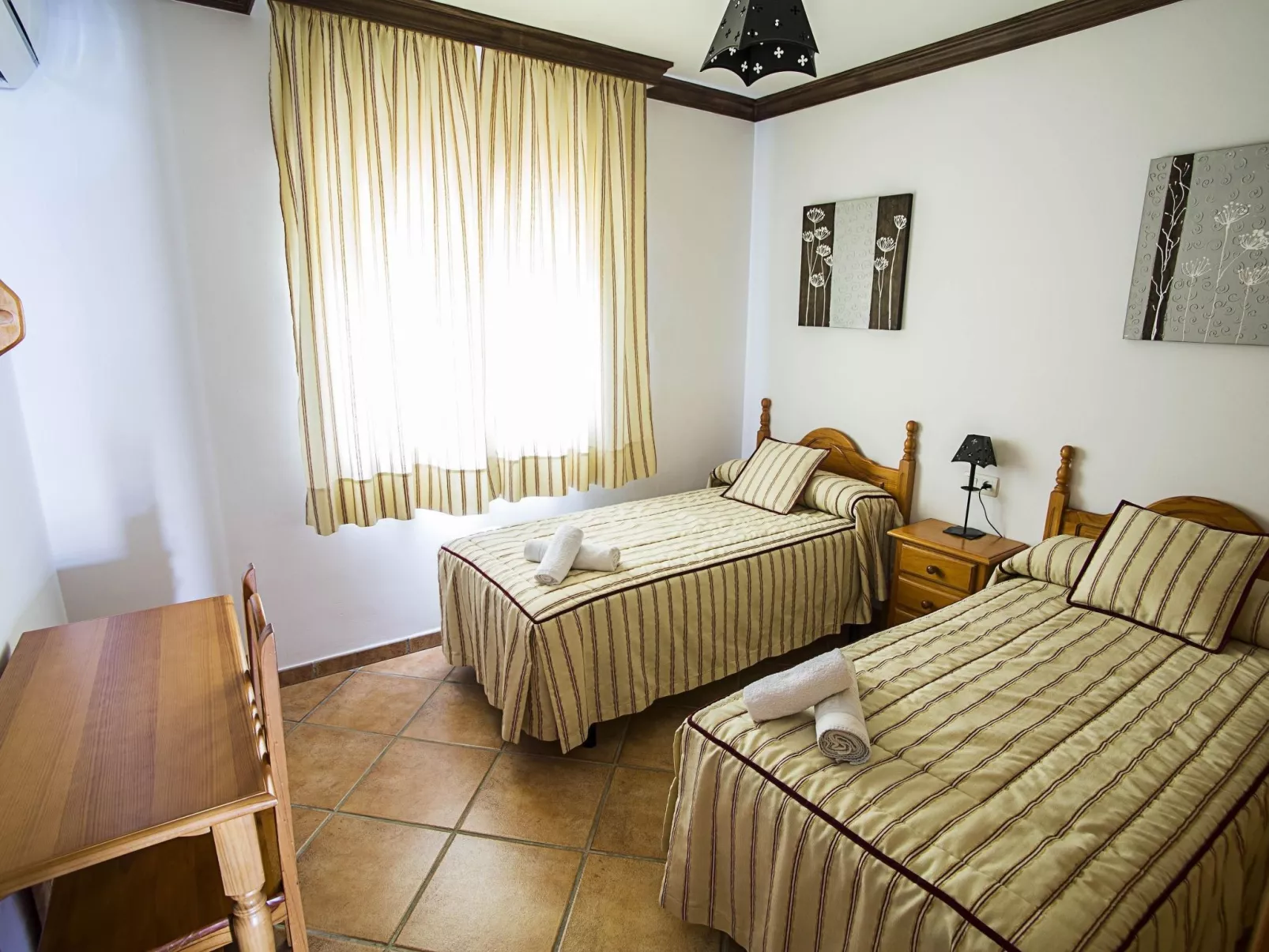 "Villa el Cano" mit Schwimmbad-Binnen